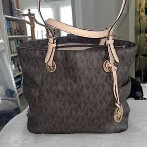 Micheal kors tote bag